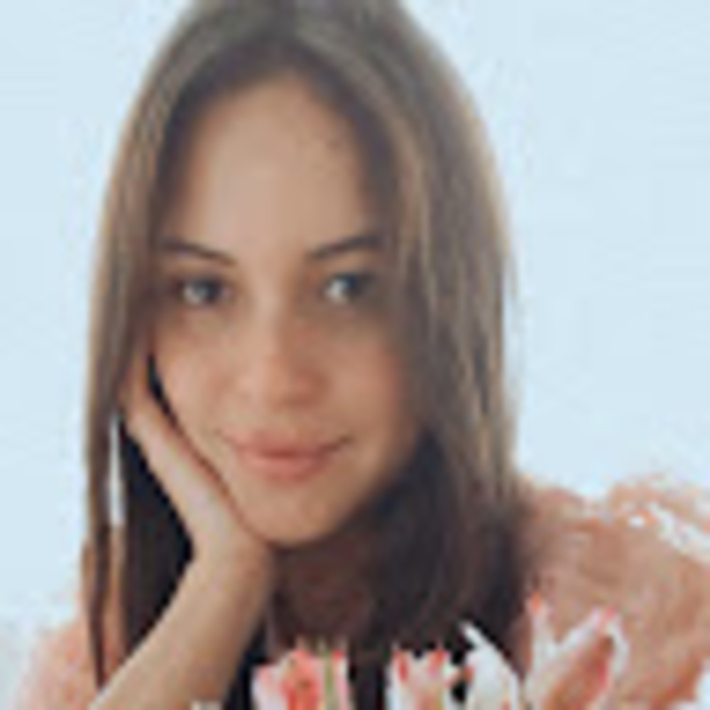 Meet your Posher, Daniela